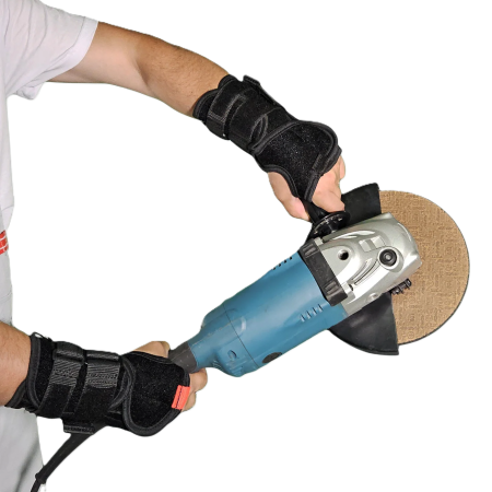 Промышленный экзоскелет в комплектации Твердая рука(2)